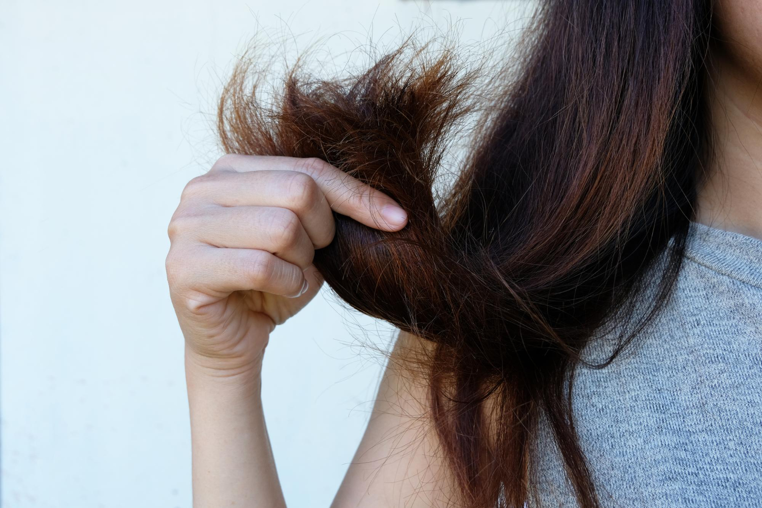 Causes of Dull Looking Hair During the Winter Months