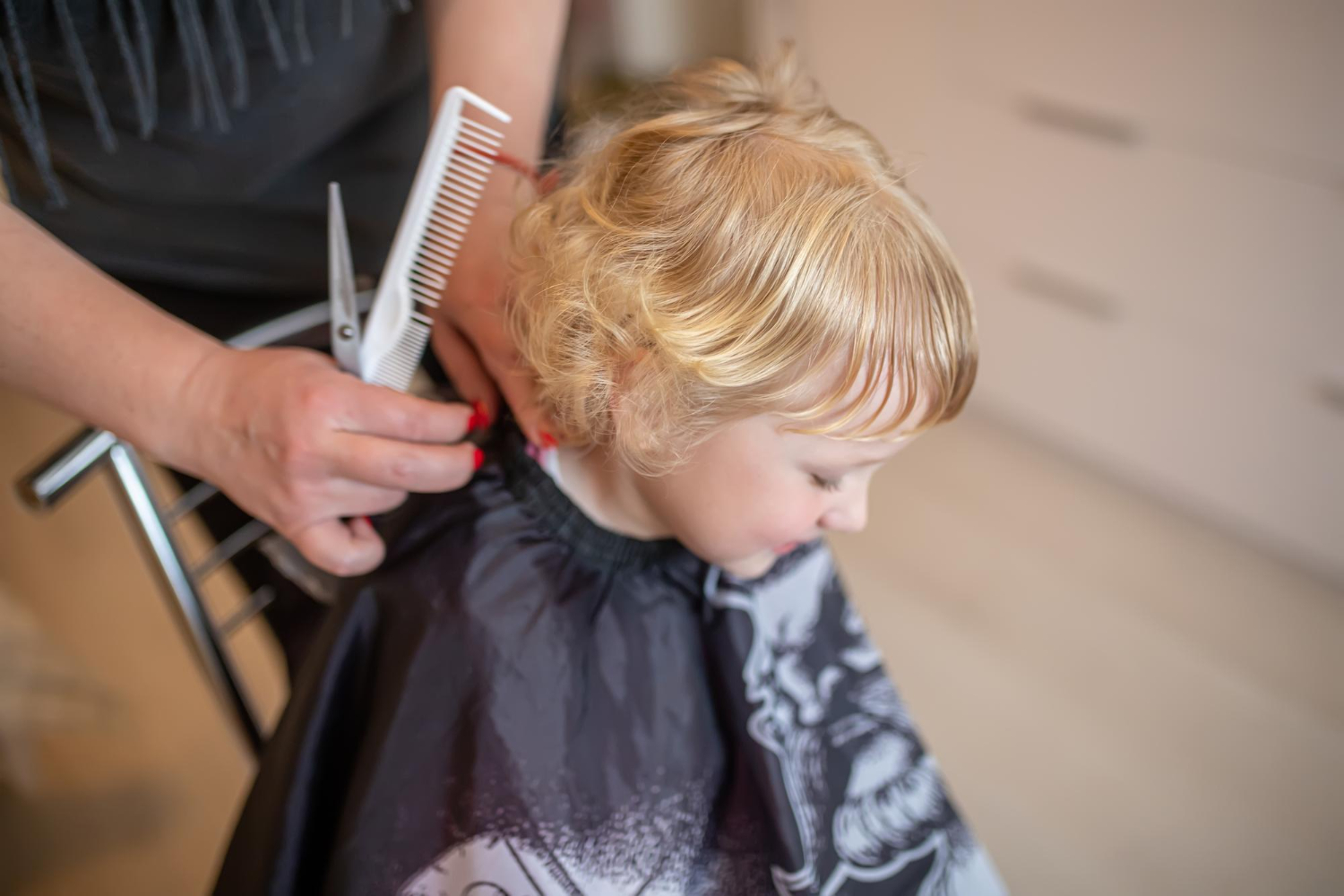 Kids Haircut Near Me: Child-Friendly Environment
